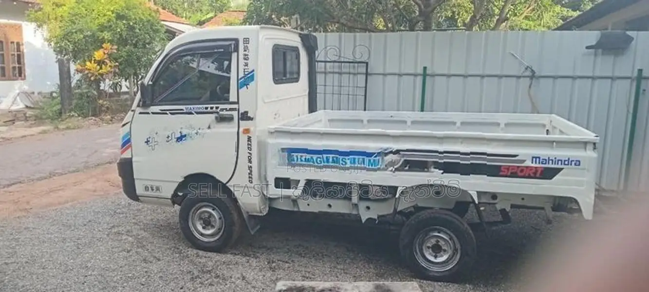 Mahindra Maxximo Maximo Lorry 2011