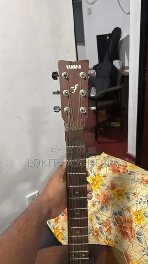 Yamaha Guitar F310