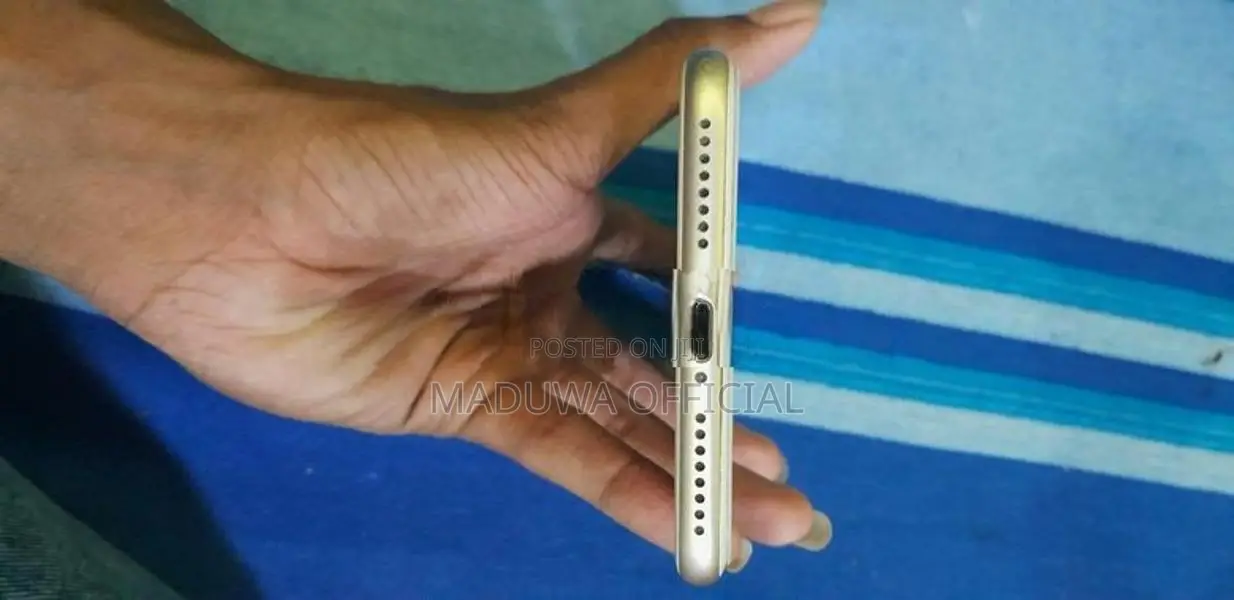 Apple iPhone 7 Plus (Used)