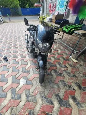 Bajaj Pulsar 180 2010