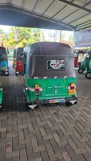 Bajaj RE 4 Stroke 2011