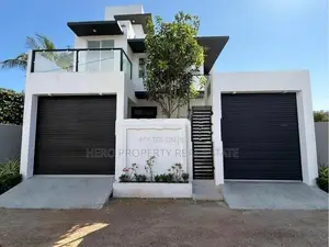 Modern Luxury House for Sale in Piliyandala