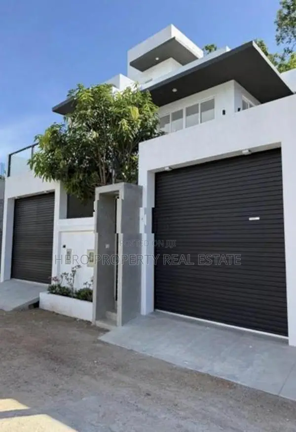 Modern Luxury House for Sale in Piliyandala