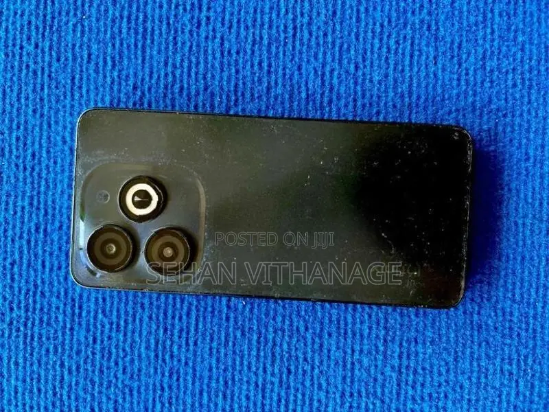 Infinix Smart 8 4GB 64GB (Used)