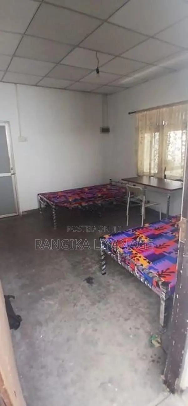 Room for Rent Females Battaramulla