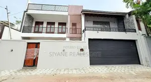 Brand New Super House for Sale in Battaramulla