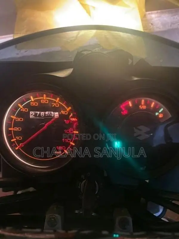 Bajaj CT100 2025