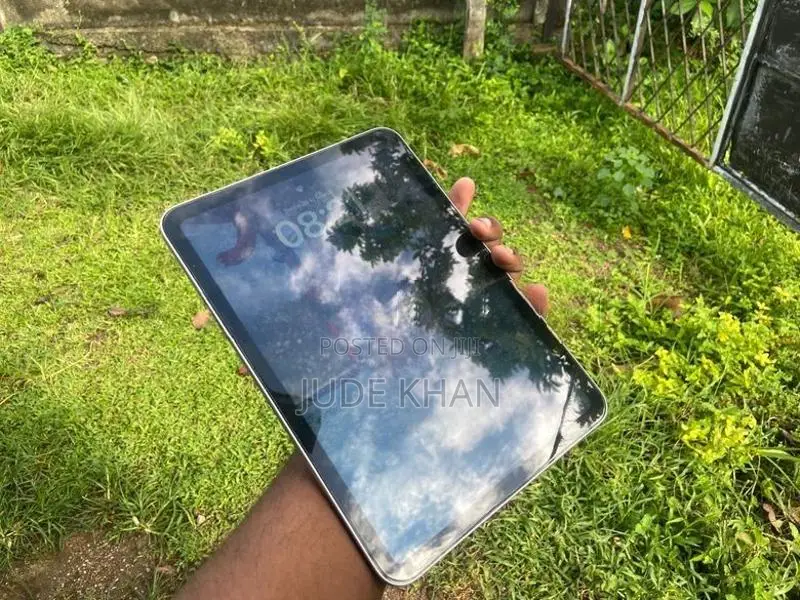Apple iPad 10th Generation