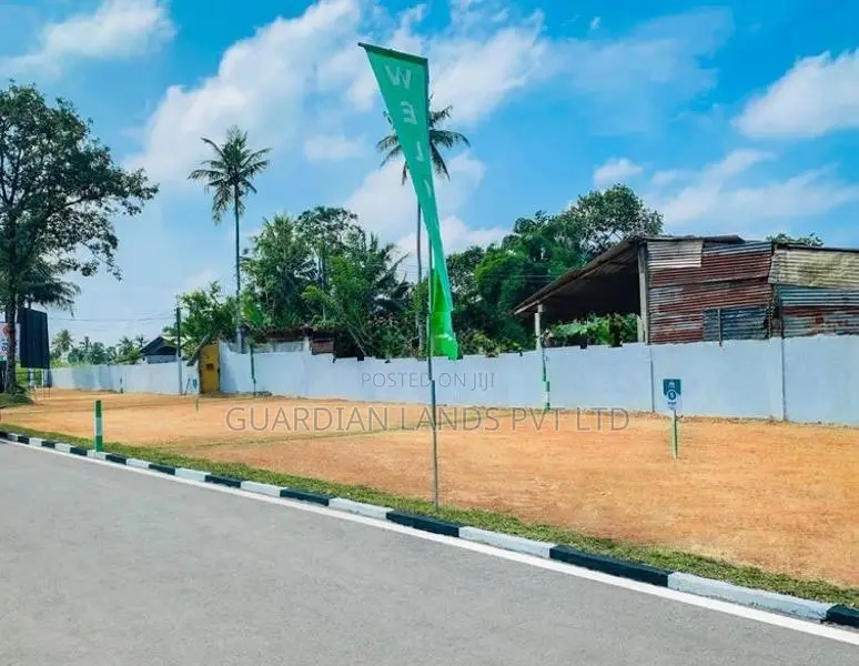 Luxury Residencial Land in Minuwangoda