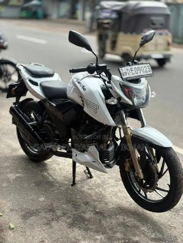 TVS Apache RTR 200 2016