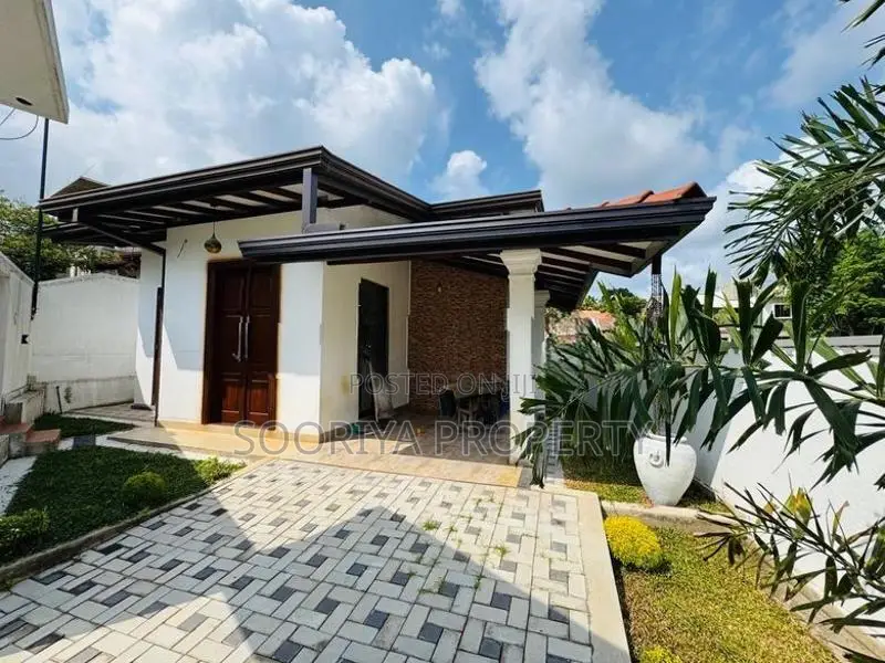 Single Storey Brand New Luxury House for Sale in Piliyandala Kesbewa