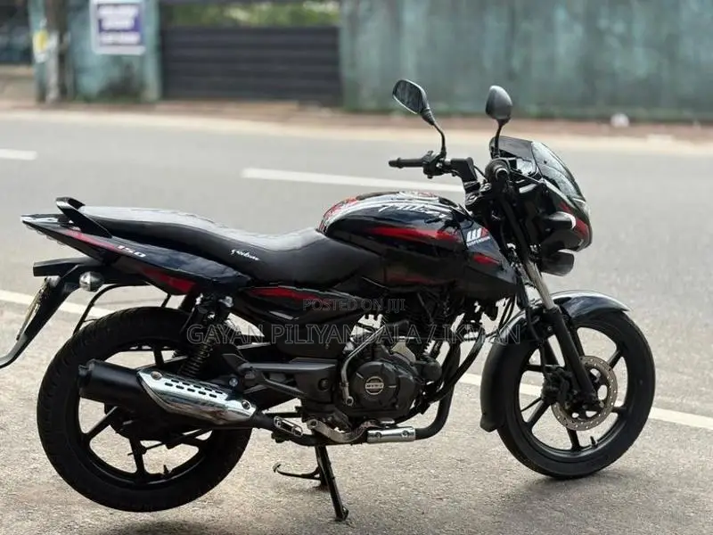 Bajaj Pulsar 150 2017