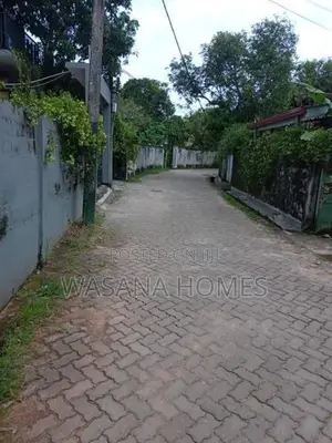 Valuable 30.perch House for Sale Dehiwala