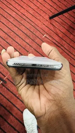 Apple iPhone X (Used)