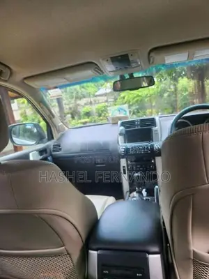 Toyota Land Cruiser Prado 2012