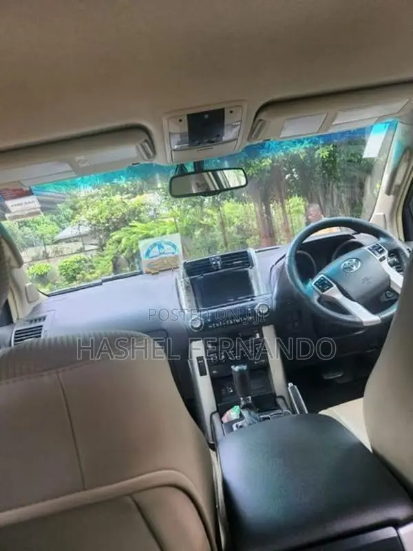 Toyota Land Cruiser Prado 2012