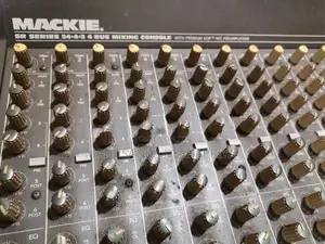 Professional Mackie SR24-4-VLZ PRO 24-Channel Mixer
