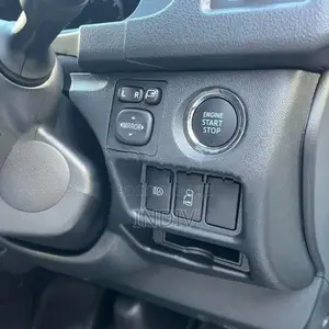 Toyota Hiace GDH 2025
