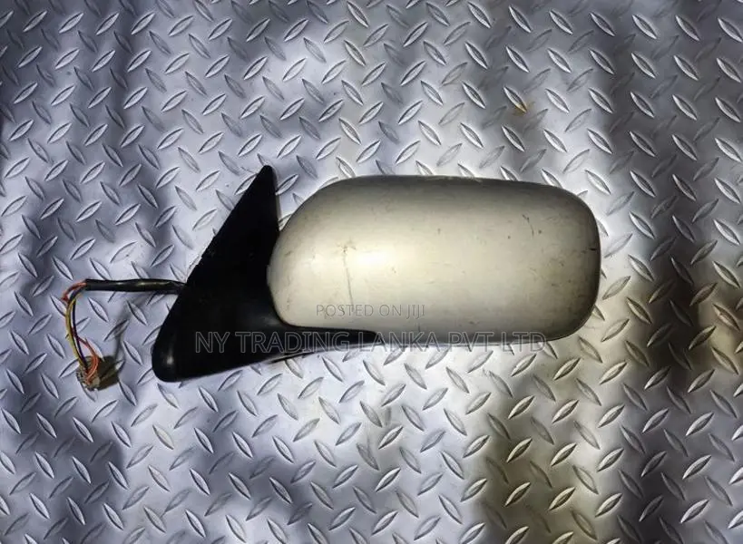 Nissan Sunny Fb14 Side Mirror