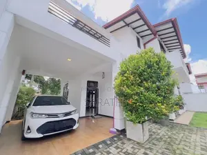 Two Storied Luxury House Sale Athurugiriya