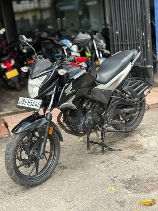 Honda CB Hornet 2018