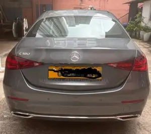 Mercedes Benz C180 2025
