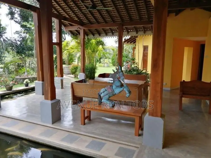 5BR Villa for Sale in Wadduwa | LKR 149 Million