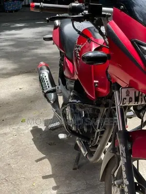 Bajaj Pulsar 150 2011