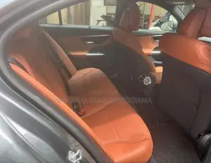 Mercedes Benz C180 2025