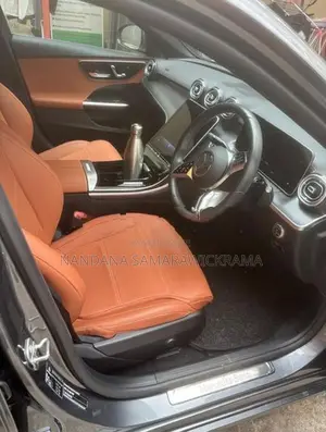 Mercedes Benz C180 2025