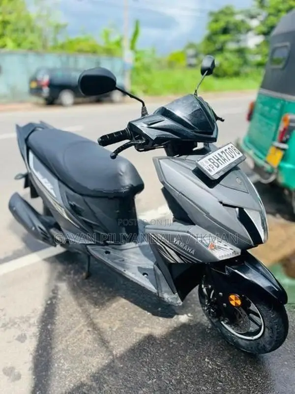 Yamaha Ray ZR 2018