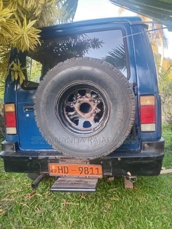 Tata Sumo 2002