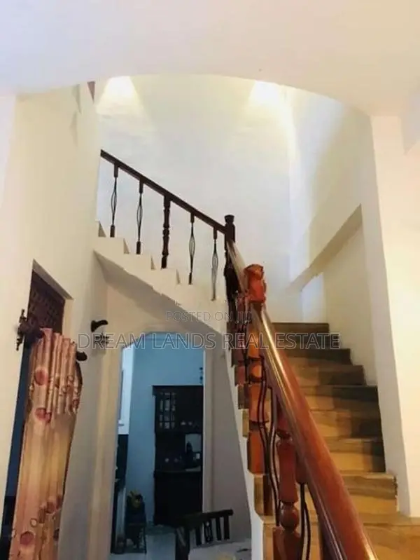 ☆ Dehiwala 04 Story House for Sale ( RHS - 717 )