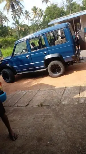 Tata Sumo 2002