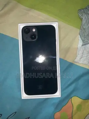 Apple iPhone 13 (Used)