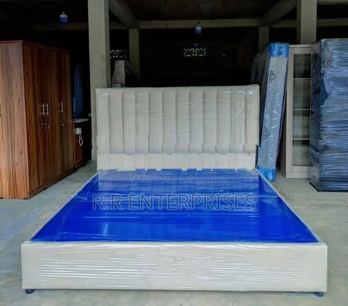 New 6*6 Ft Luxury Cushion Divan Bed