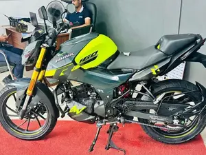 Hero Hunk 160R 4V Brand New 2026