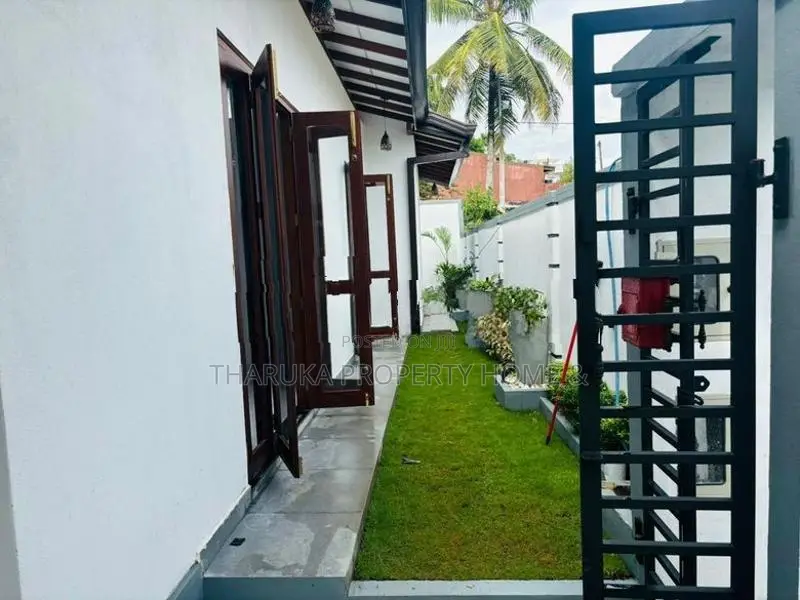 Brand New House for Sale Biyagama