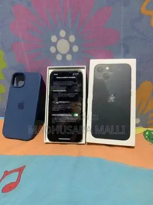 Apple iPhone 13 (Used)