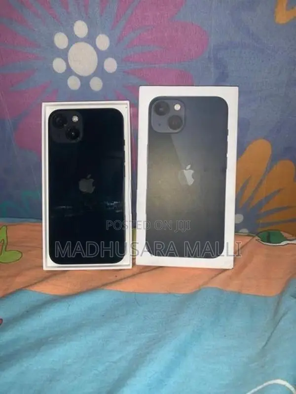 Apple iPhone 13 (Used)
