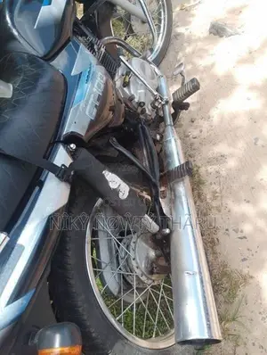 Bajaj CT100 2014