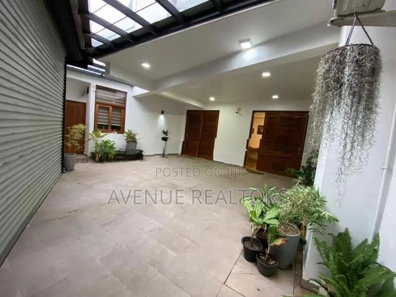 7BR House for Sale in Nawala – Koswatte