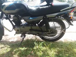 Bajaj CT100 2014