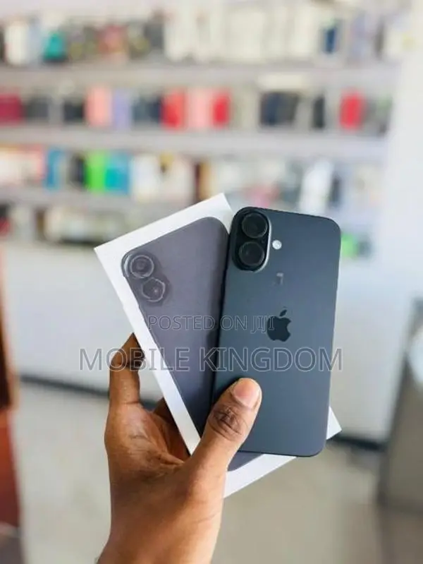 Apple iPhone 16 256GB (Used)