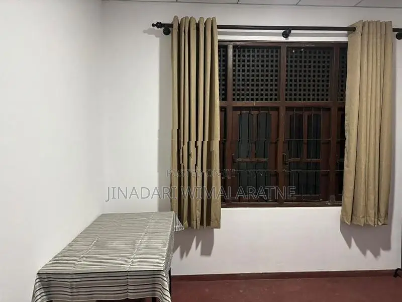 Room for Rent in Ragama, Walpola (For Ladies Only)