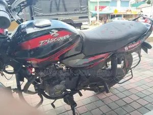 Bajaj Discover 2012