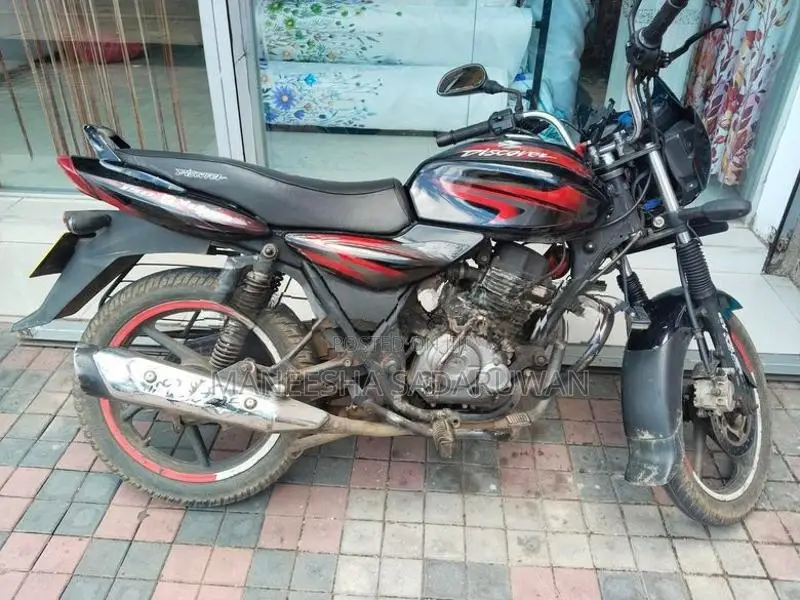 Bajaj Discover 2012