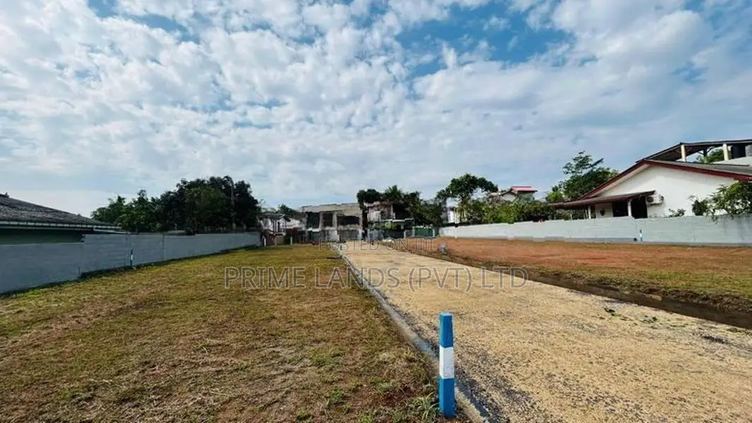 හෝමාගම නේවාසික බිම් කොටස් විකිණීම