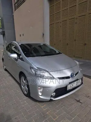 Toyota Prius S Touring 2014