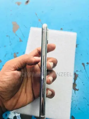 Apple iPhone XS 256GB (Used)